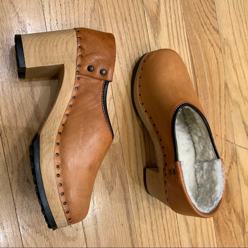 Adorable Camel Leather lined clogs.